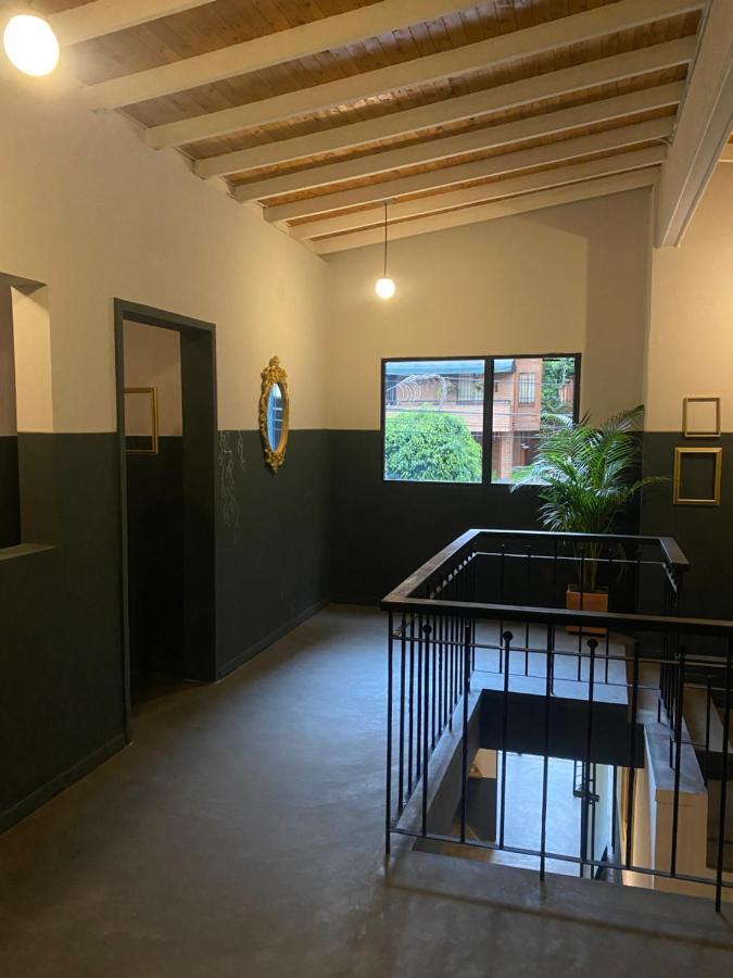 Отель Casa Mosaiko Patio Bonito Медельин Экстерьер фото