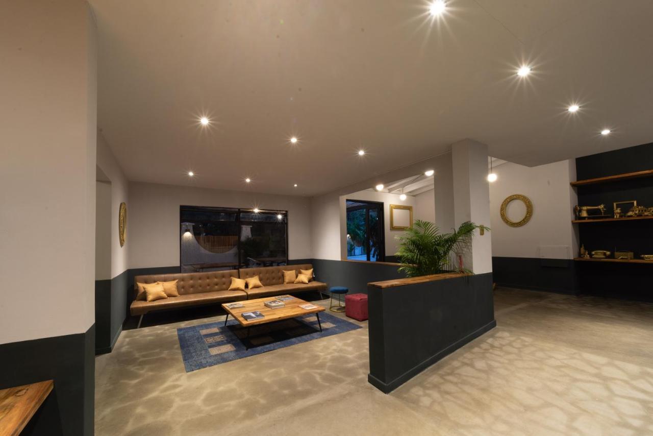 Отель Casa Mosaiko Patio Bonito Медельин Экстерьер фото