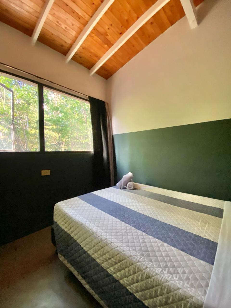 Отель Casa Mosaiko Patio Bonito Медельин Экстерьер фото